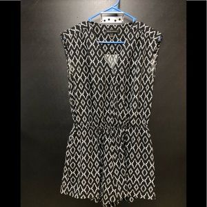 Women’s 2 petite Banana Republic short romper